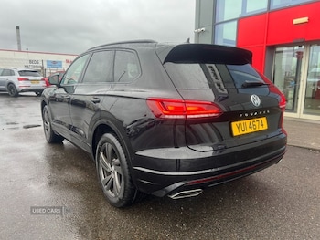 Used Volkswagen Touareg 2018 for sale - 78102027: Photo