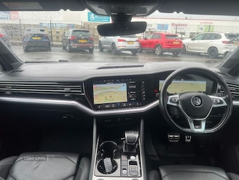 Used Volkswagen Touareg 2018 for sale - 78102027: Photo