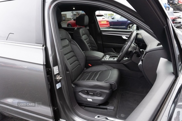 Used Volkswagen Touareg 2023 for sale - 77156930: Photo 32