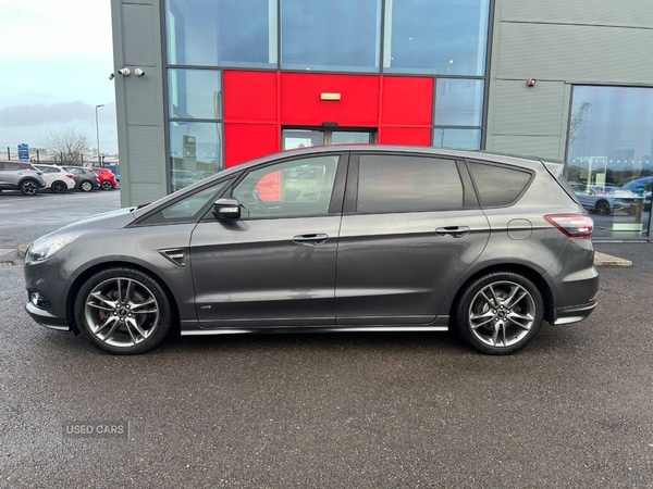 Used Ford S-Max 2018 for sale - 76914254: Photo 2