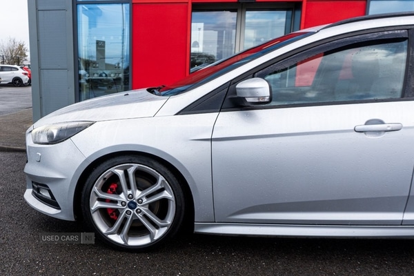 Used Ford Focus 2016 for sale - 76759820: Photo 9