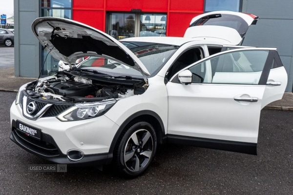 Used Nissan Qashqai 2017 for sale - 76539360: Photo 2