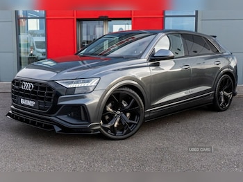 Audi - Q8