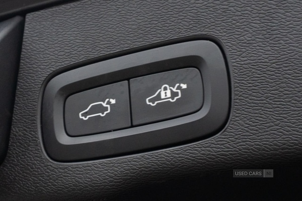 Used Volvo XC60 2023 for sale - 76667577: Photo 25