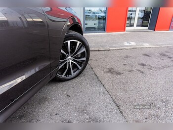 Used Volvo XC60 2023 for sale - 76667577: Photo