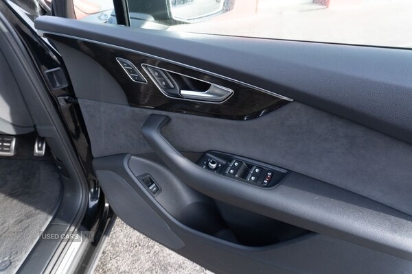 Used Audi Q7 2023 for sale - 77238819: Photo 31