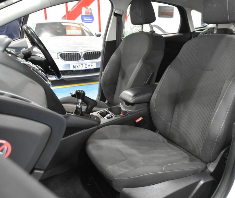 Used Ford Focus 2011 for sale - 76709716: Photo 10