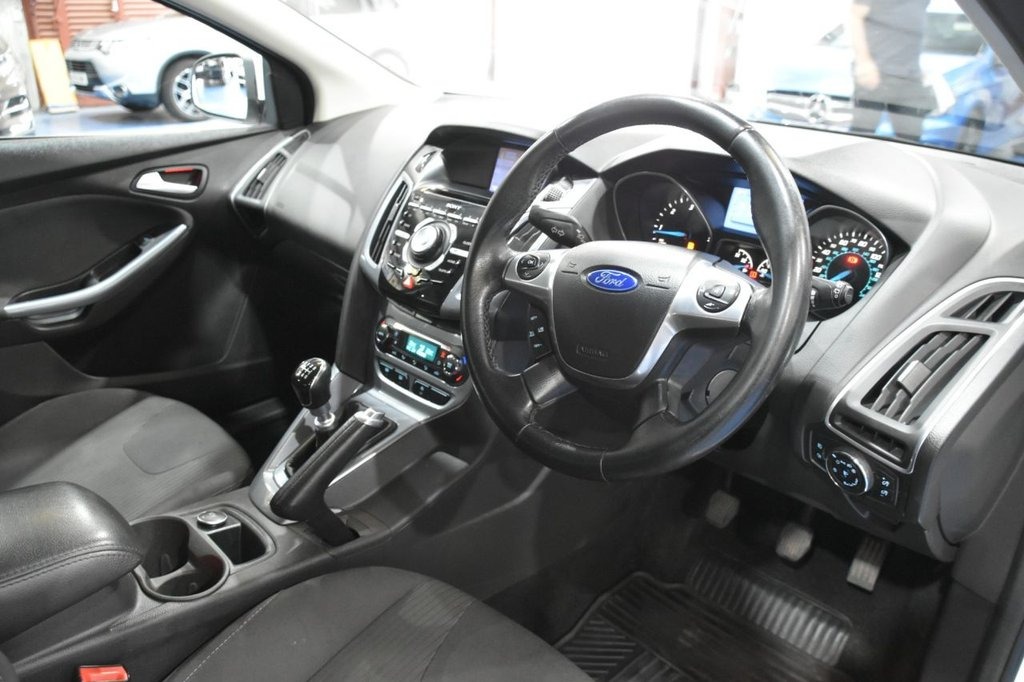 Used Ford Focus 2011 for sale - 76709716: Photo 8