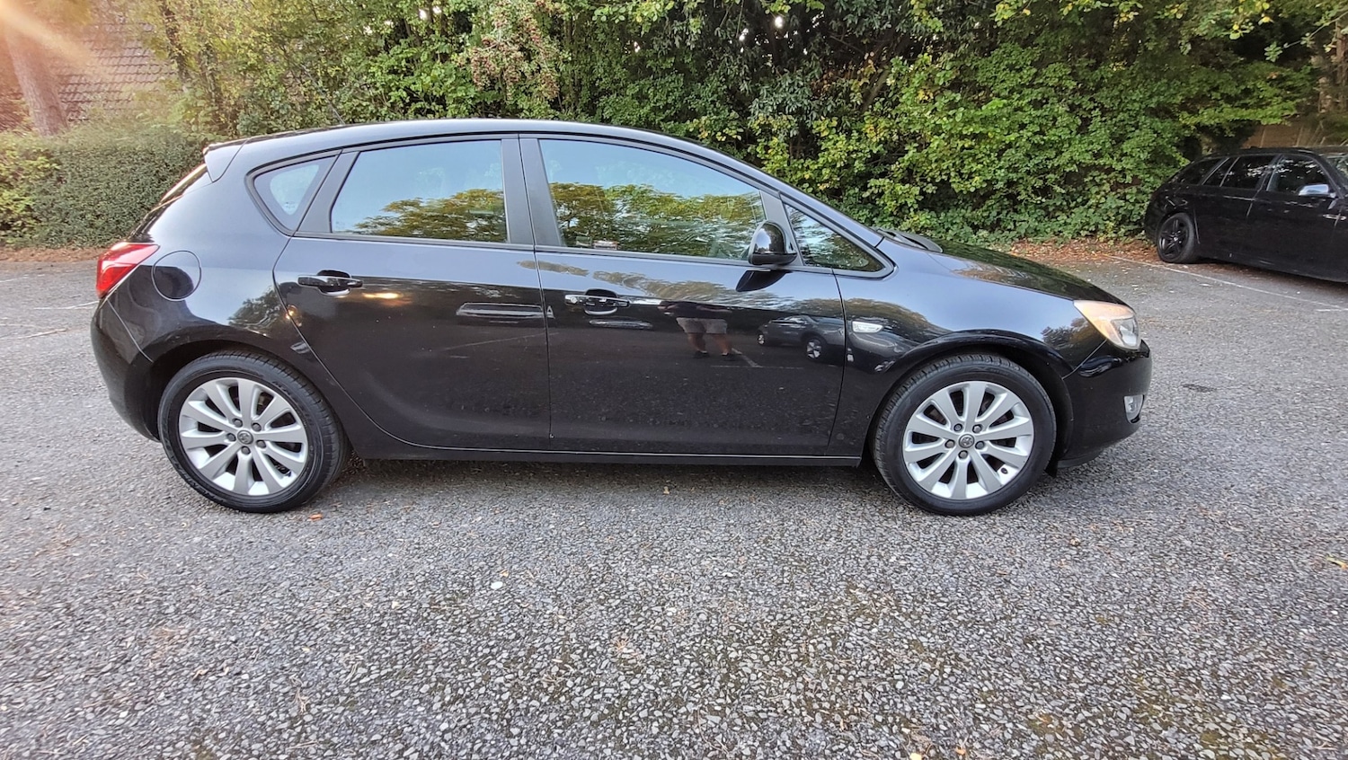 Used Vauxhall Astra 2010 for sale - 76199622: Photo 2