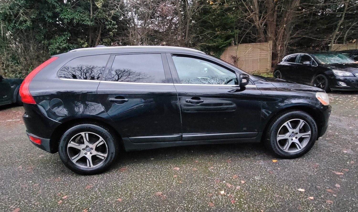 Used Volvo XC60 2012 for sale - 76918081: Photo 2