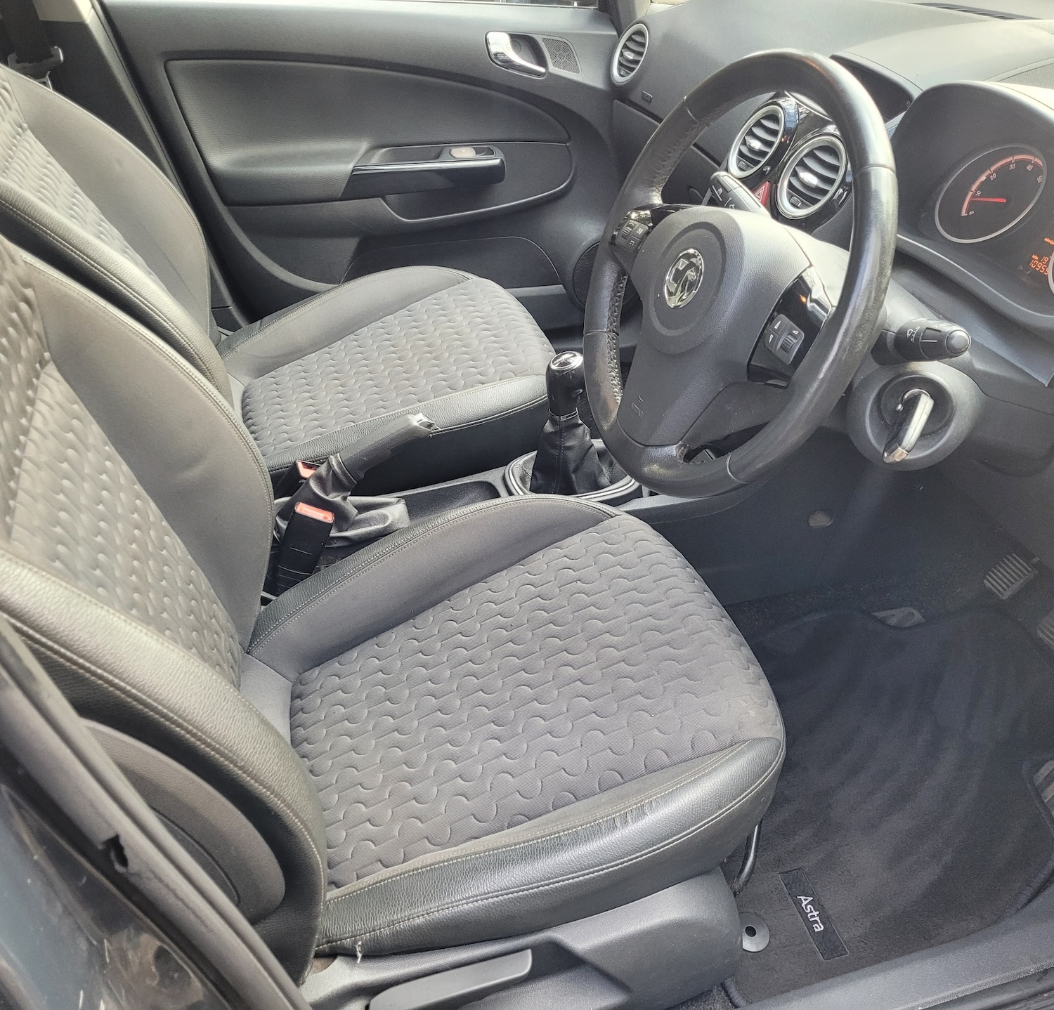 Used Vauxhall Corsa 2013 for sale - 77807331: Photo 7