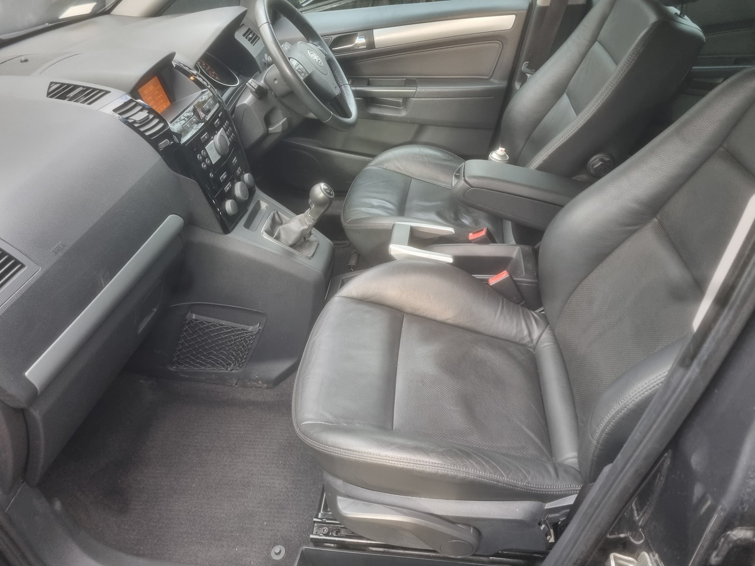 Used Vauxhall Zafira 2011 for sale - 77363810: Photo 8