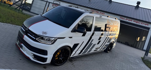 Used Volkswagen Transporter Shuttle 2017 for sale - 76212164: Photo 2