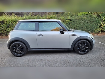 Used MINI Hatch 2009 for sale - 76250762: Photo