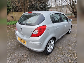 Used Vauxhall Corsa 2009 for sale - 77807063: Photo