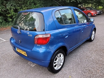 Used Toyota Yaris 2003 for sale - 75953554: Photo