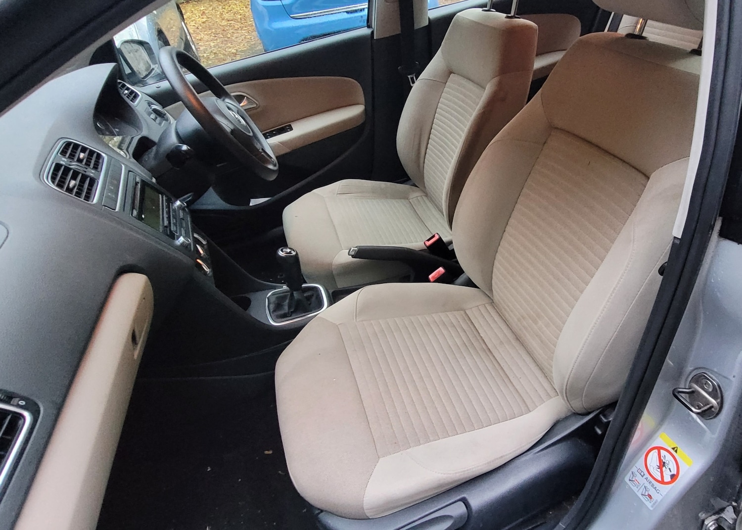 Used Volkswagen Polo 2010 for sale - 76324879: Photo 5