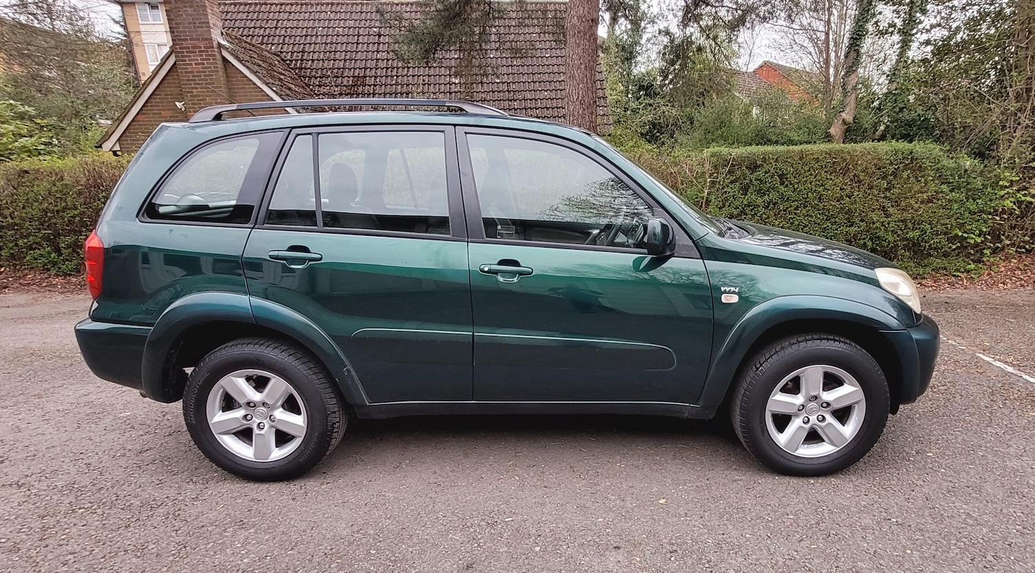 Used Toyota RAV4 2004 for sale - 78098506: Photo 2