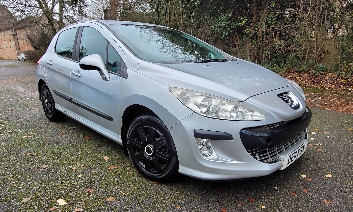 Used Peugeot 308 2011 for sale - 76858950: Photo 1