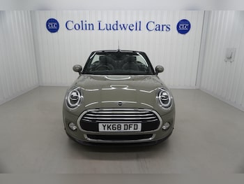 Used MINI Convertible 2019 for sale - 75539642: Photo