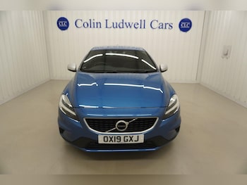 Used Volvo V40 2019 for sale - 75283442: Photo