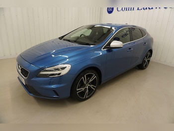 Used Volvo V40 2019 for sale - 75283442: Photo