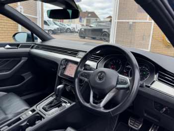 Used Volkswagen Passat 2020 for sale - 75414119: Photo