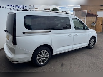 Used Ford Grand Tourneo Connect 2023 for sale - 75707618: Photo