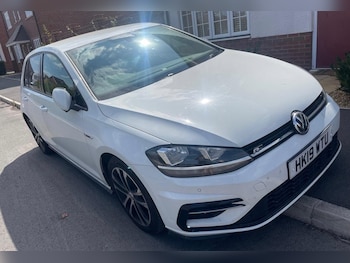 Volkswagen - Golf