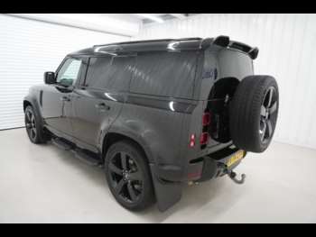 Used Land Rover Defender 110 2024 for sale - 75283496: Photo