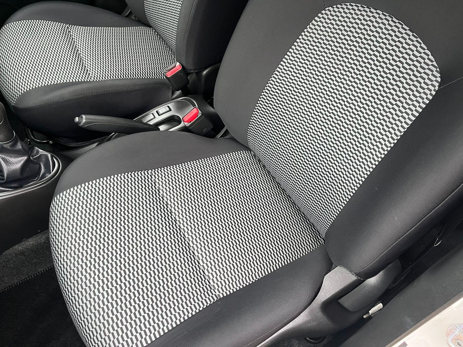 Used Nissan Micra 2016 for sale - 77255530: Photo 44