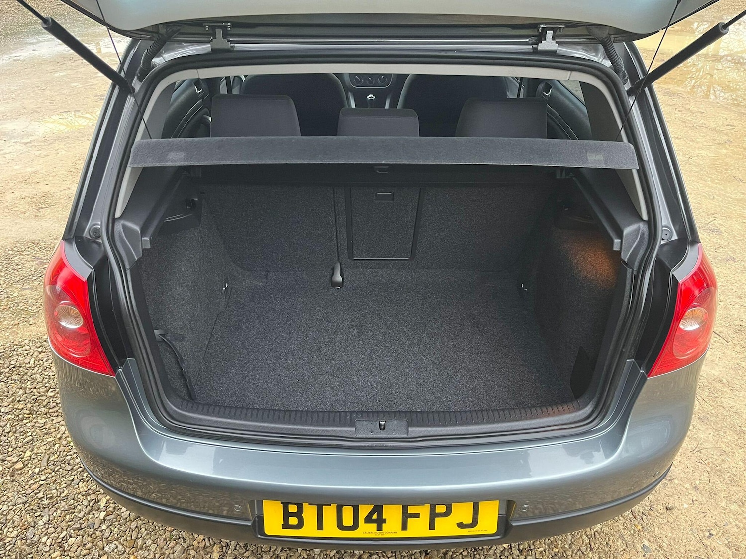 Used Volkswagen Golf 2004 for sale - 77254051: Photo 49