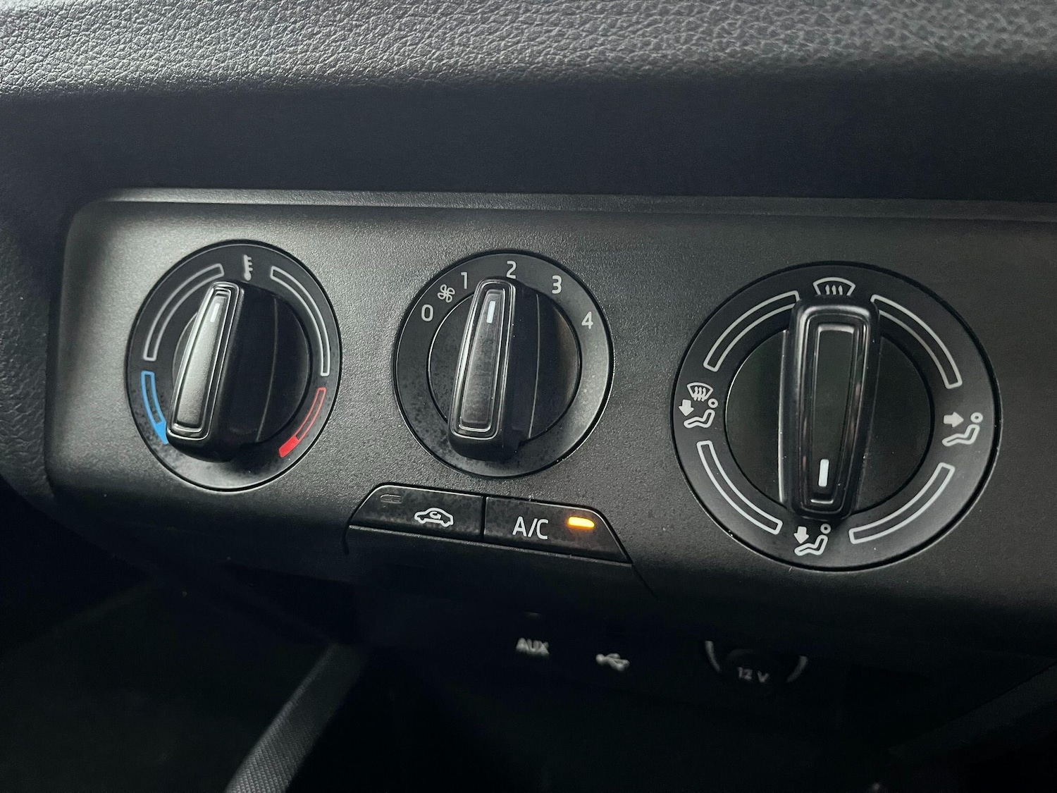 Used Skoda Fabia 2016 for sale - 77440604: Photo 37