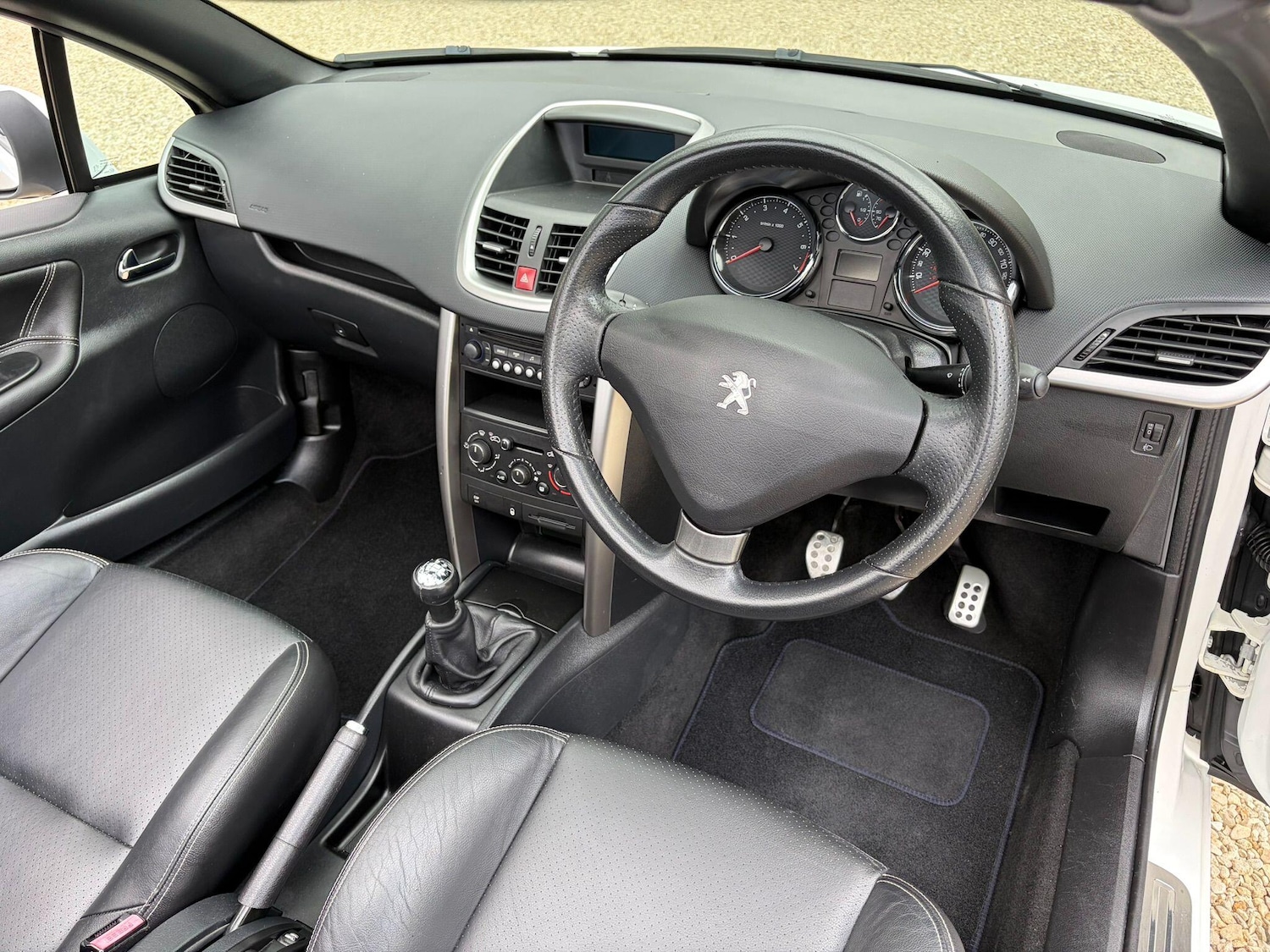 Used Peugeot 207 2013 for sale - 78086251: Photo 26