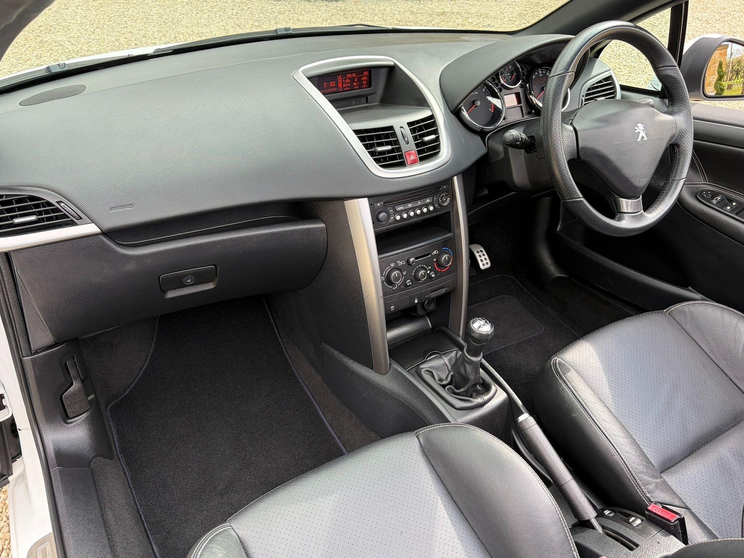 Used Peugeot 207 2013 for sale - 78086251: Photo 27