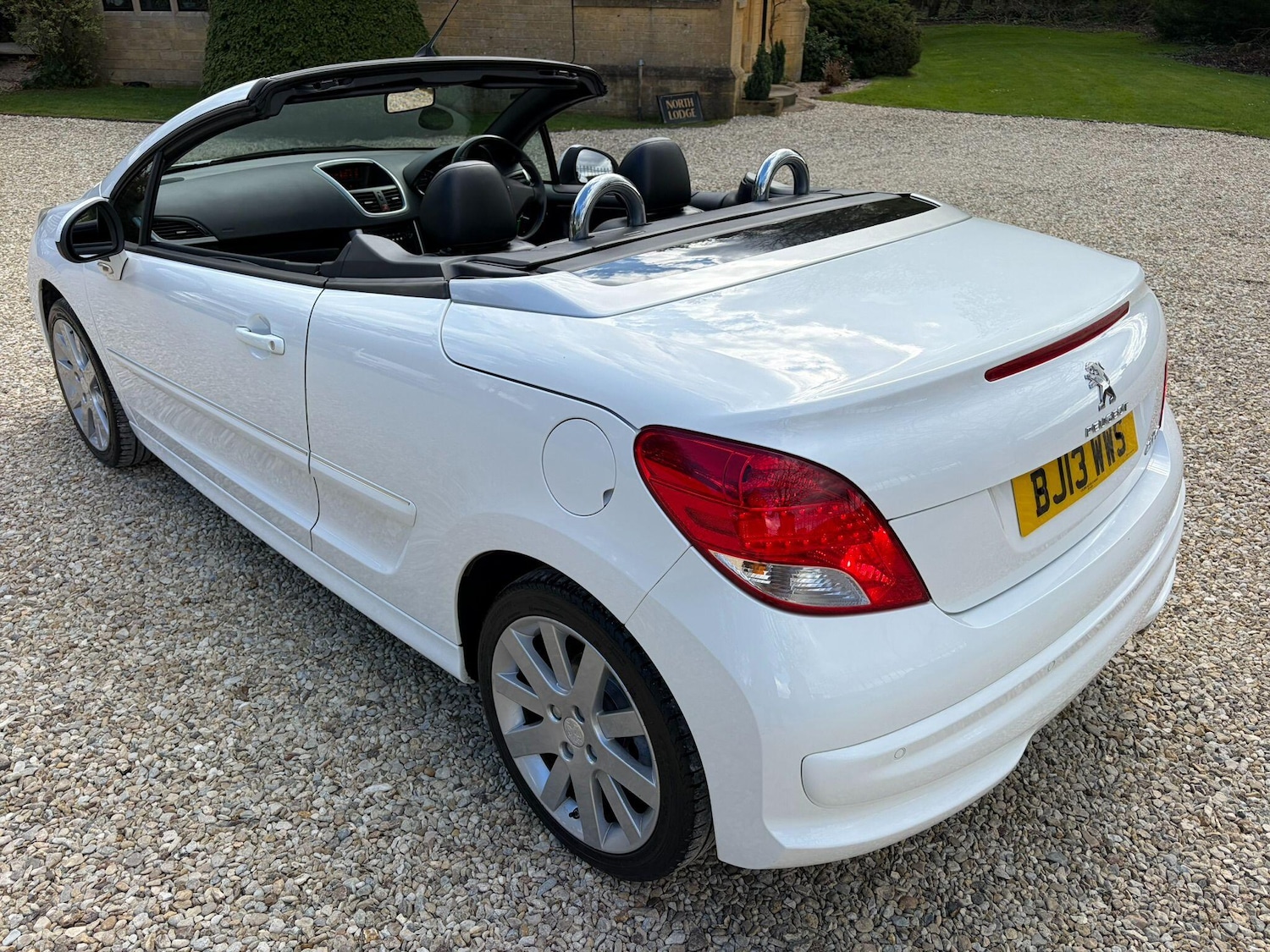 Used Peugeot 207 2013 for sale - 78086251: Photo 9