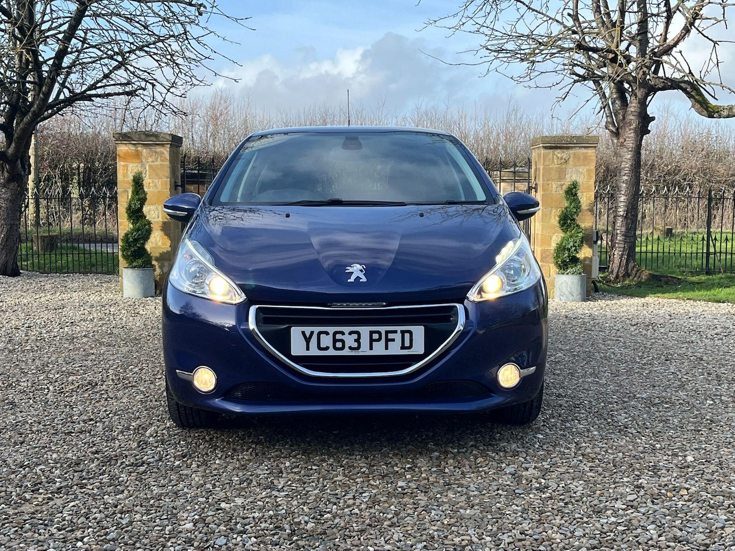 Used Peugeot 208 2013 for sale - 77387572: Photo 11