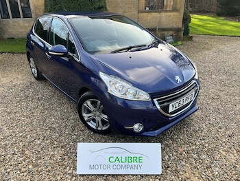 Used Peugeot 208 2013 for sale - 77387572: Photo