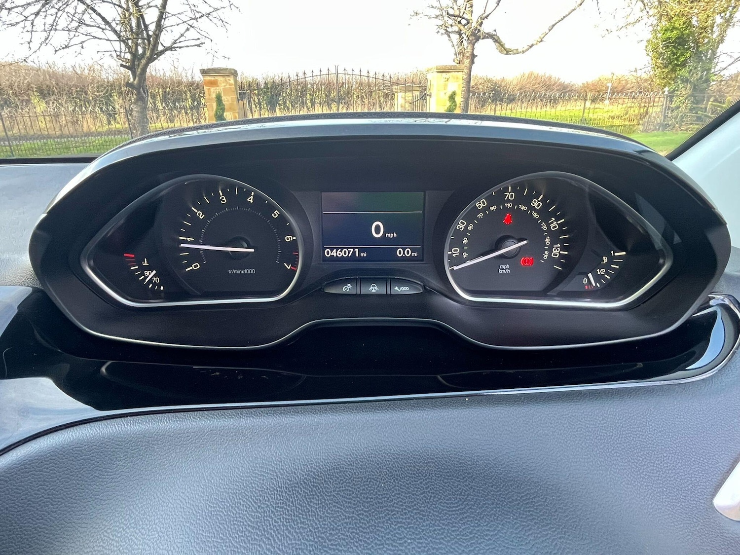 Used Peugeot 208 2013 for sale - 77387572: Photo 39