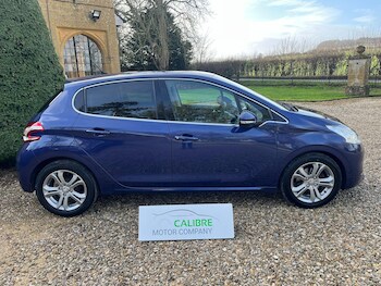 Used Peugeot 208 2013 for sale - 77387572: Photo