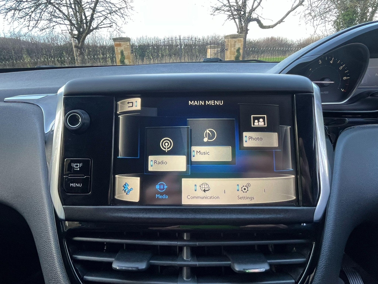 Used Peugeot 208 2013 for sale - 77387572: Photo 40