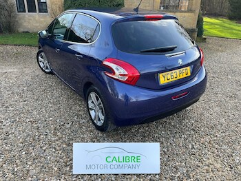 Used Peugeot 208 2013 for sale - 77387572: Photo
