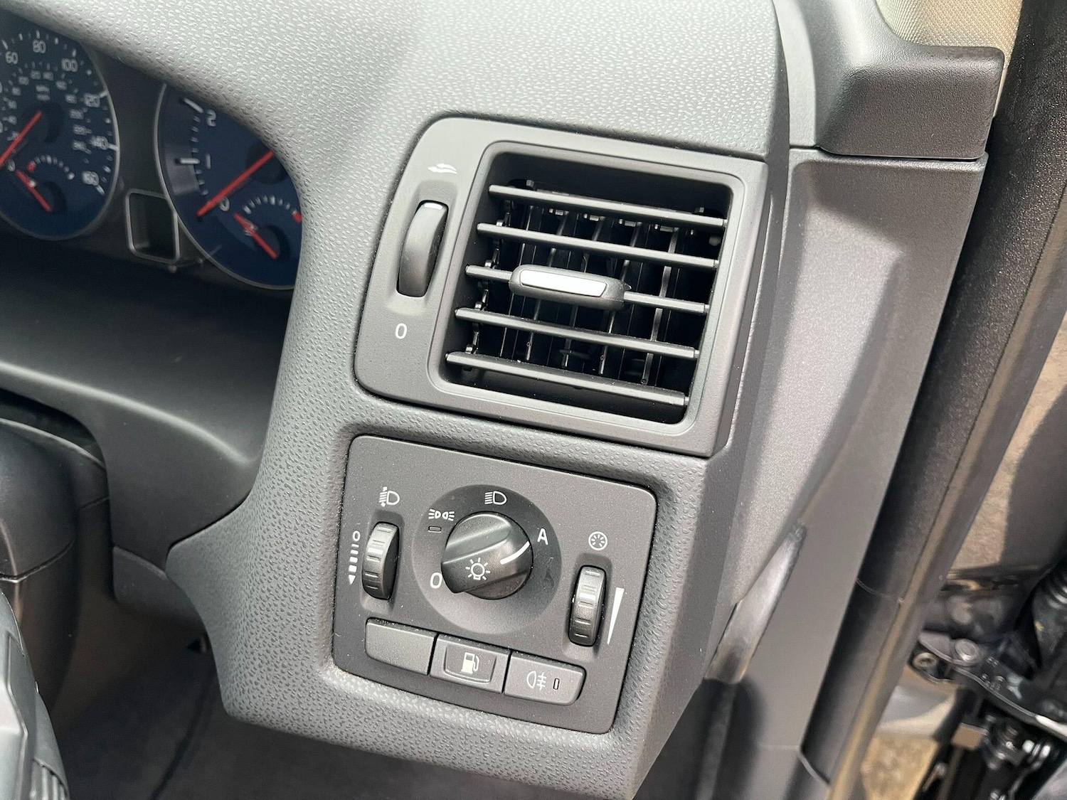 Used Volvo C30 for sale - 76849621: Photo 38