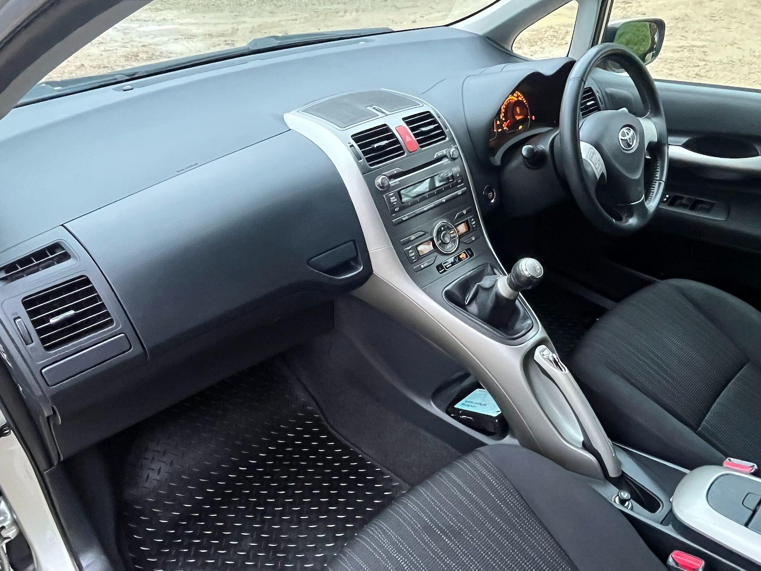 Used Toyota Auris 2007 for sale - 77163512: Photo 25