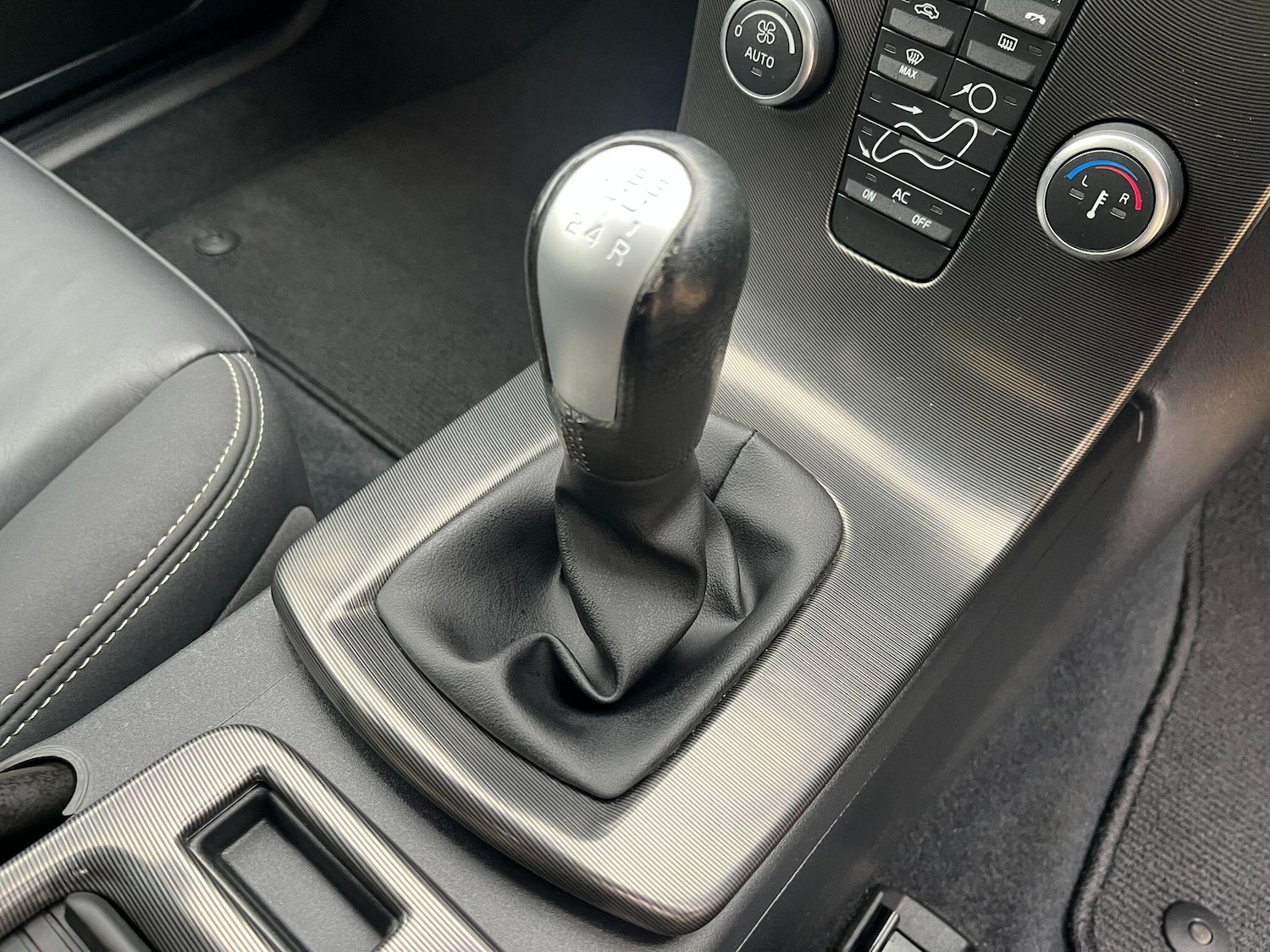 Used Volvo C30 2013 for sale - 76832913: Photo 45