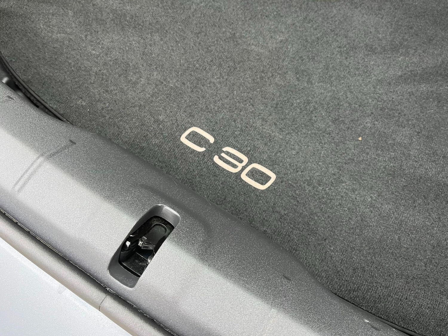 Used Volvo C30 2013 for sale - 76832913: Photo 72