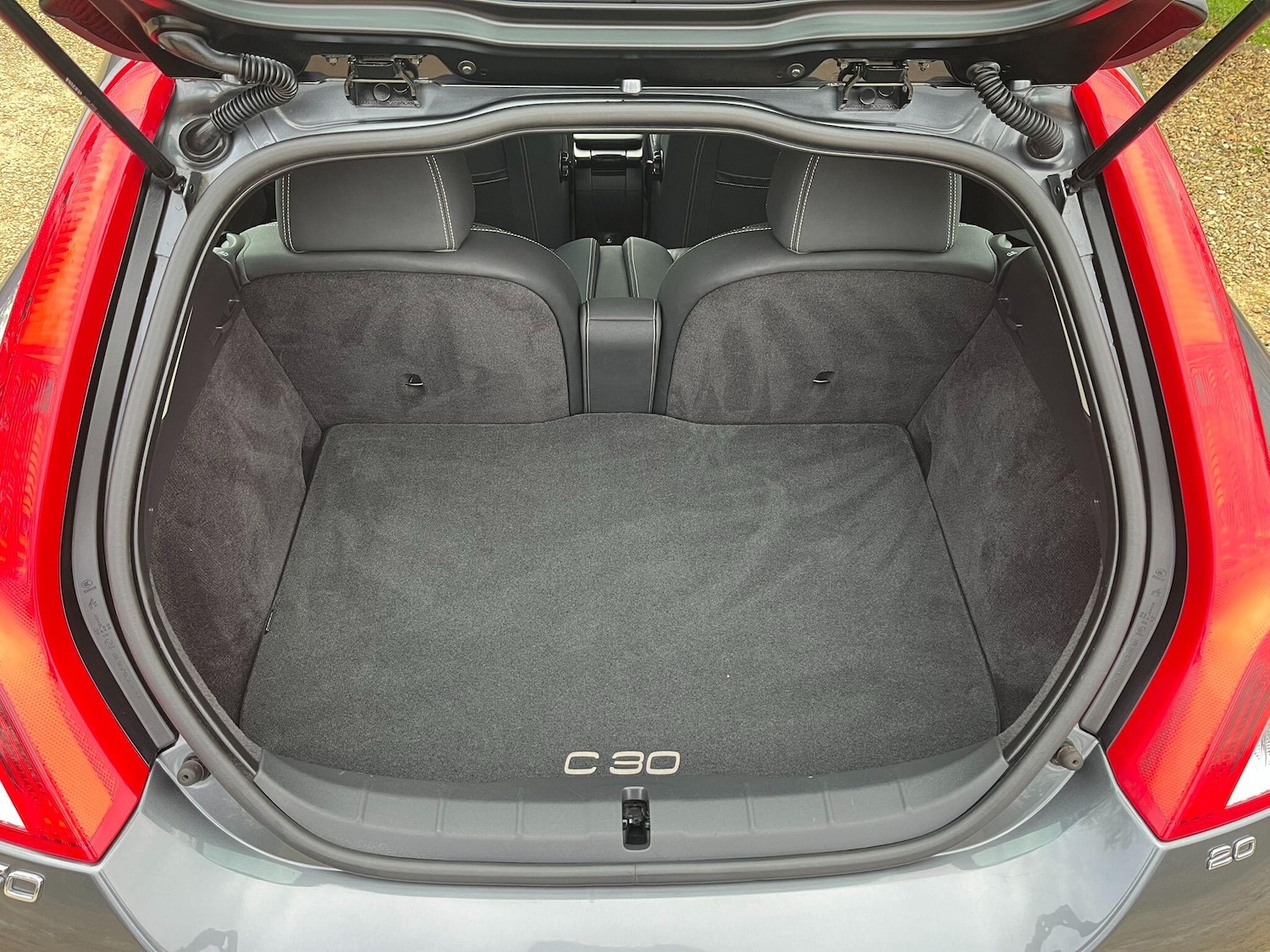 Used Volvo C30 2013 for sale - 76832913: Photo 81