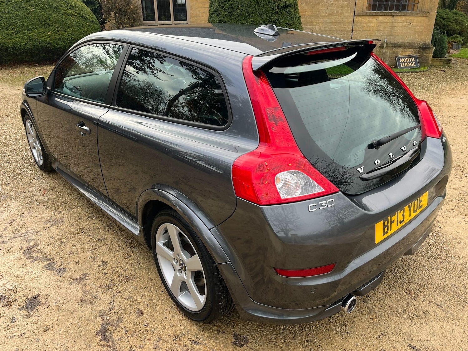 Used Volvo C30 2013 for sale - 76832913: Photo 9