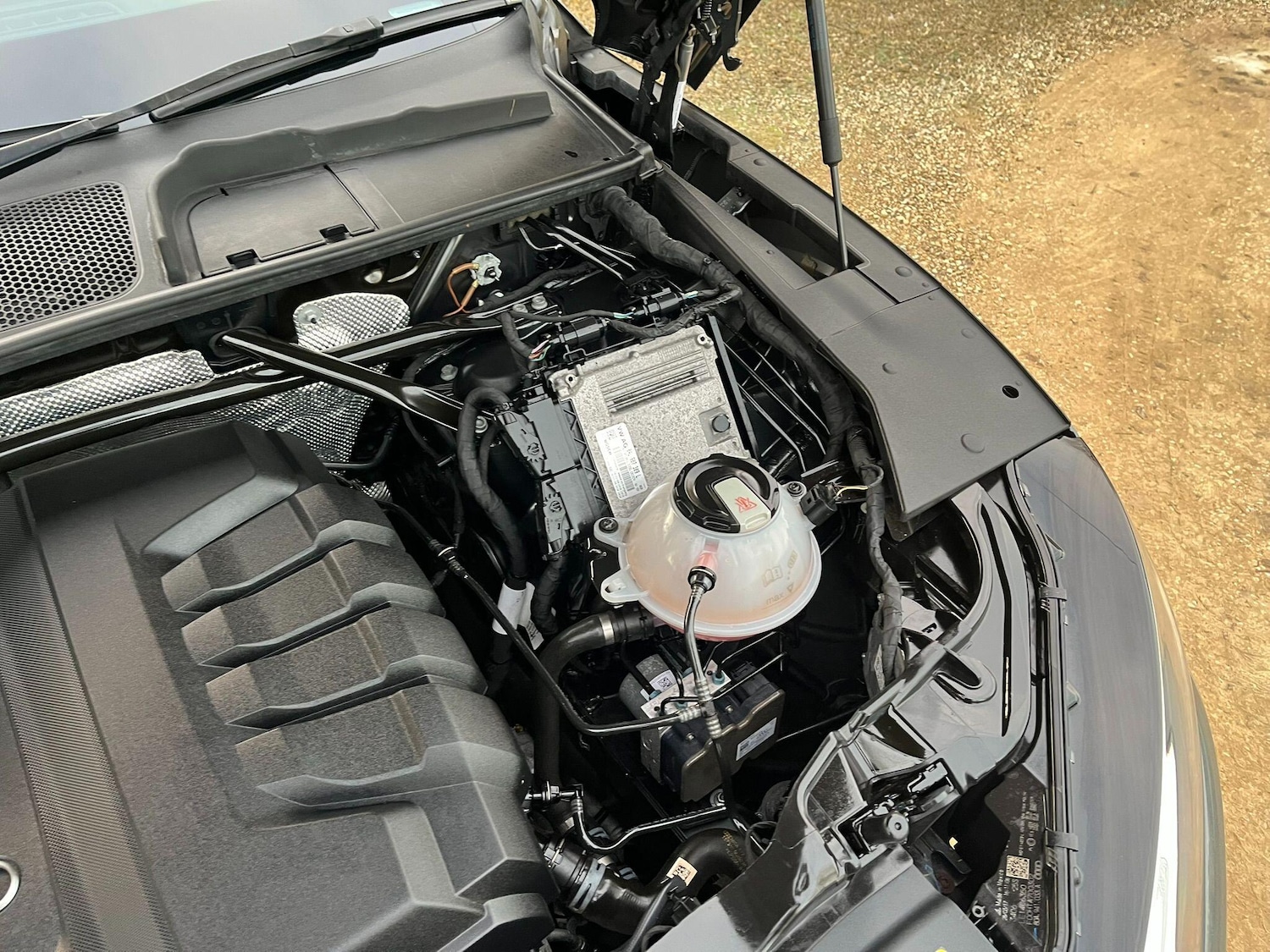 Used Audi Q5 2017 for sale - 77203969: Photo 76