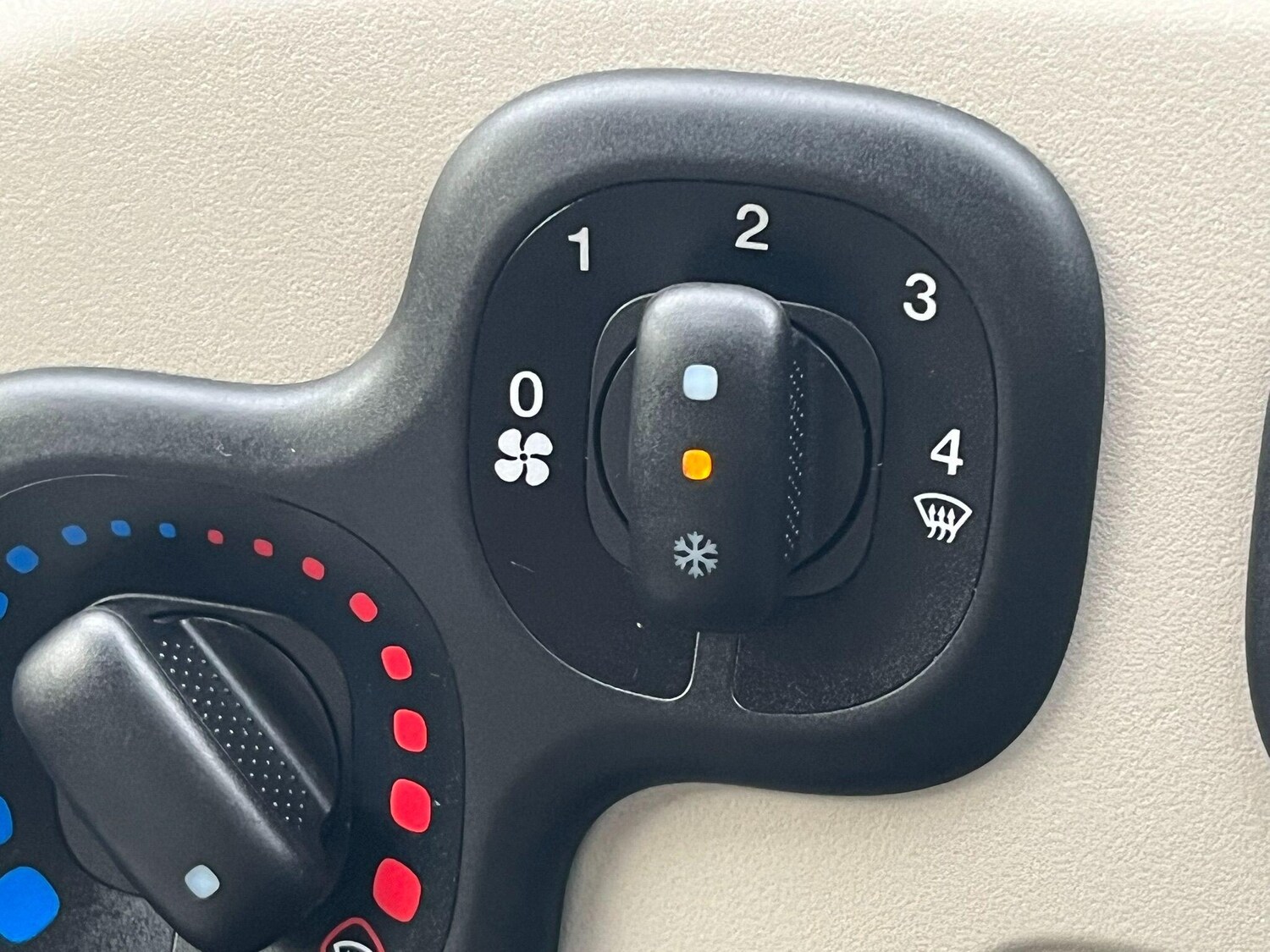 Used Fiat Panda 2015 for sale - 76824639: Photo 32